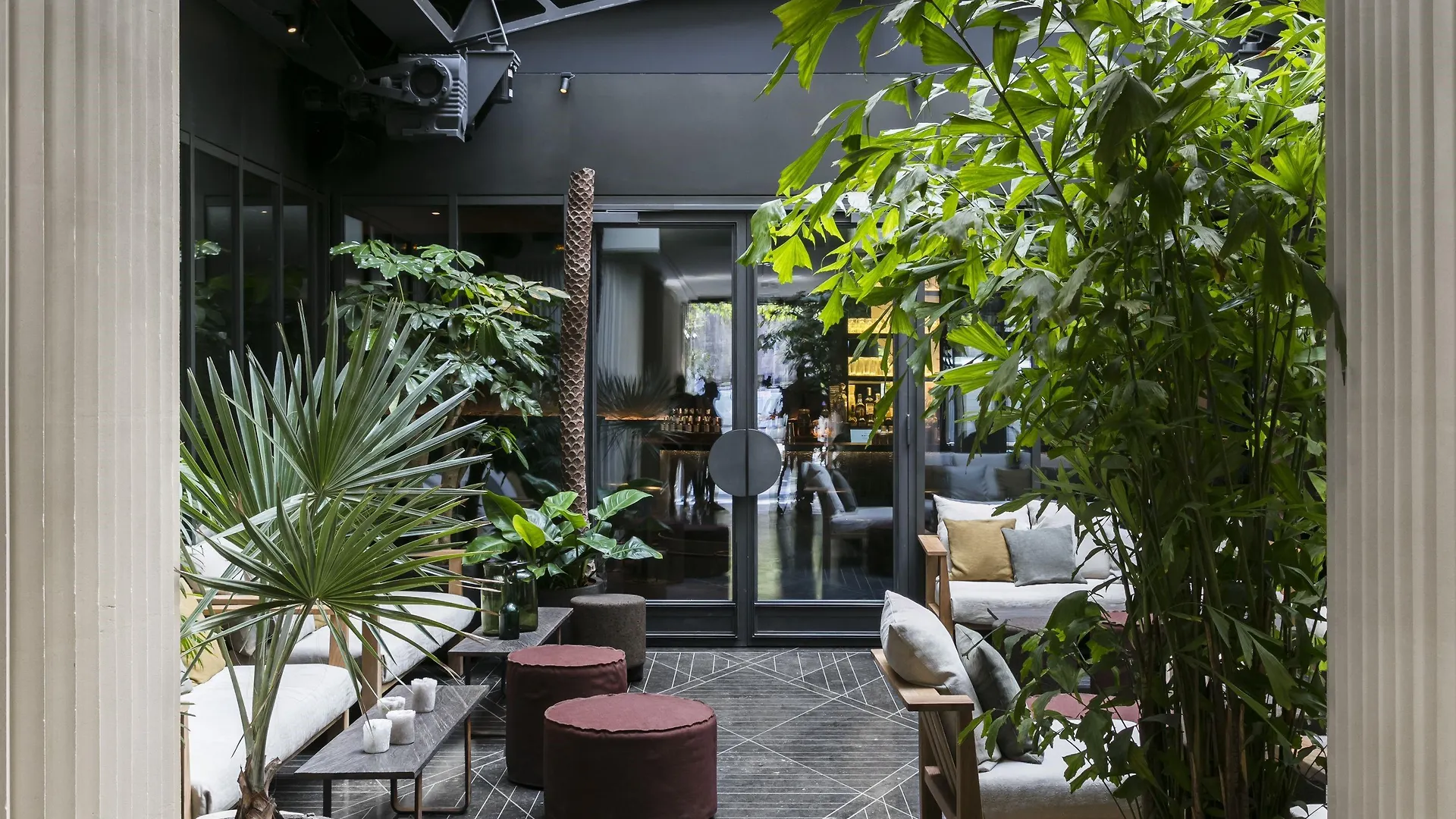 国立工艺学院酒店 4*